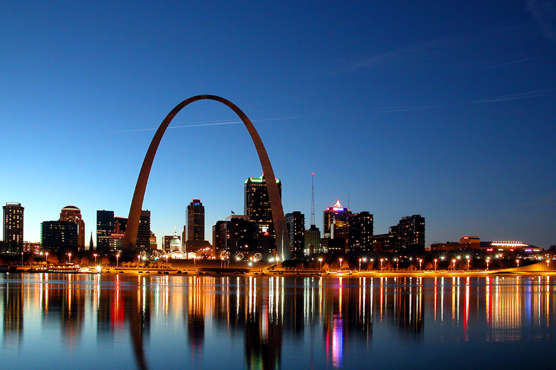 st. louis at night